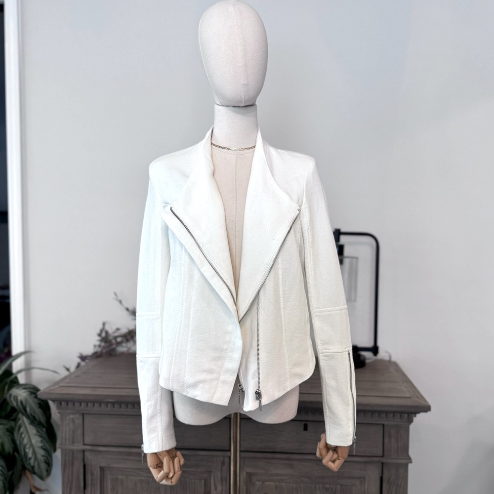 BLANK NYC So Icy White Jacket Mesh Inserts | Size Small